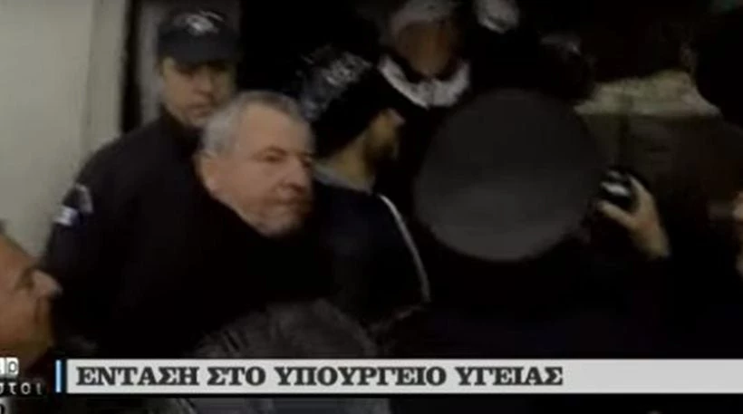 EKTAKTO – «Ντου» της ΠΟΕΔΗΝ στο υπουργείο Υγείας